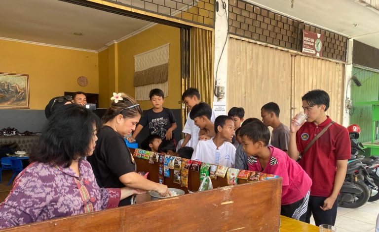 https://jejakmedianews.com/lifestyle/komunitas-bersama-berbagi-hadirkan-gerakan-sosial-untuk-masyarakat-di-kranji-barat/