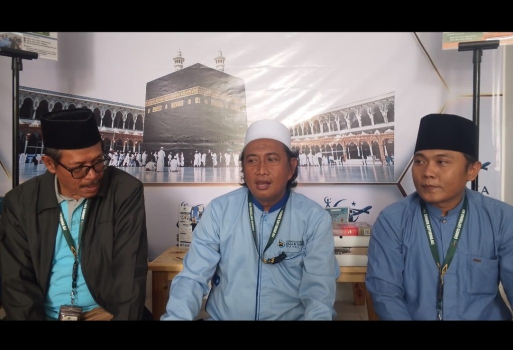 Persiapan keberangkatan jemaah umrah Baraka Mumtaz PT Cahaya Sayyidina Ali terus dilakukan.