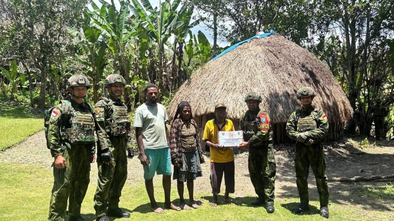 Dalam rangka menyambut Peringatan Hari Ulang Tahun TNI Ke-81, Satgas Pamtas RI-PNG Kewilayahan Yonif 645/Gardatama Yudha Pos Kelila menggelar kegiatan Bakti Sosial (Baksos) dan Pengobatan Gratis bagi warga masyarakat di Distrik Kelila. (26/9/2026).