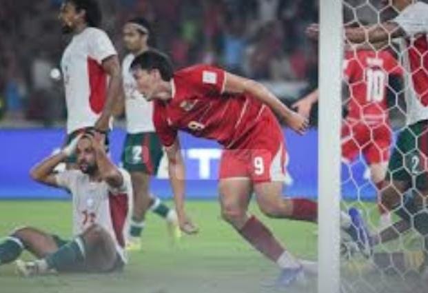 jejakmedianews.com – Tim Nasional Indonesia memastikan langkah ke final FIFA ASEAN Cup 2026 setelah tampil dominan dan mengalahkan Bangladesh dalam laga Grup A di Stadion Utama Gelora Bung Karno (SUGBK), Jakarta, Kamis (1/10/2026) malam.