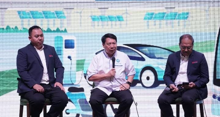 Pameran kendaraan listrik PERIKLINDO Electric Vehicle Show (PEVS) 2026 kembali digelar pada 29 Oktober hingga 1 November 2026 di Hall B3–C3, Jakarta International Expo (JIExpo) Kemayoran, Jakarta.